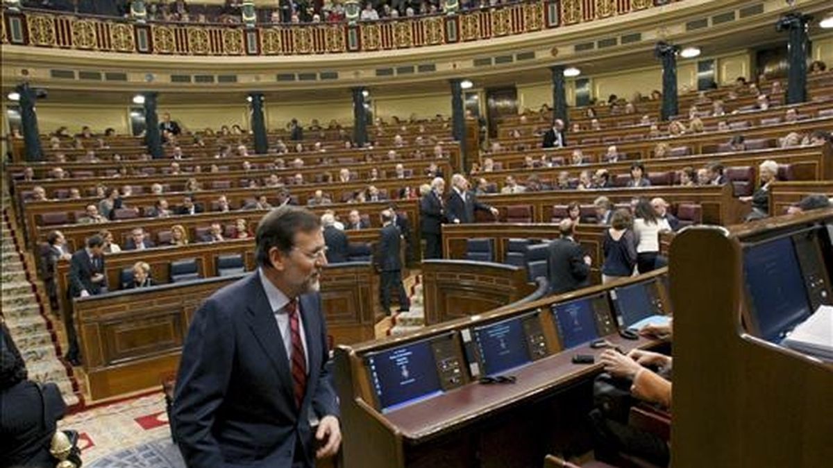 Rajoy ha reprochado al Gobierno de Zapatero el haber emperoado la crisis, en lugar de aliviarla. Vídeo: Atlas.