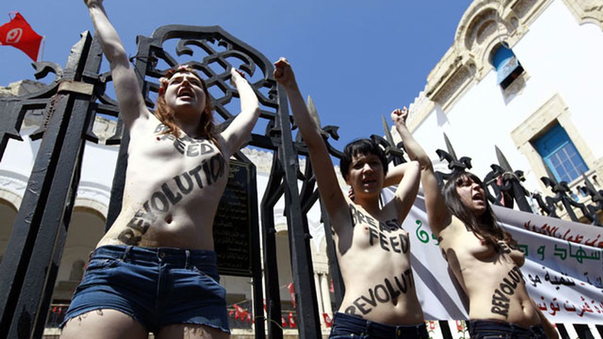 FEMEN realiza su primera protesta en un país árabe