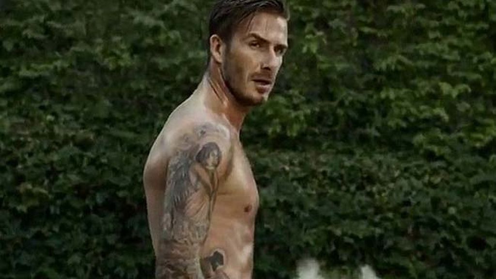 David Beckham corriendo en paños menores para H&M