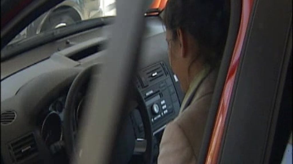 Industria media entre fabricantes y concesionarios