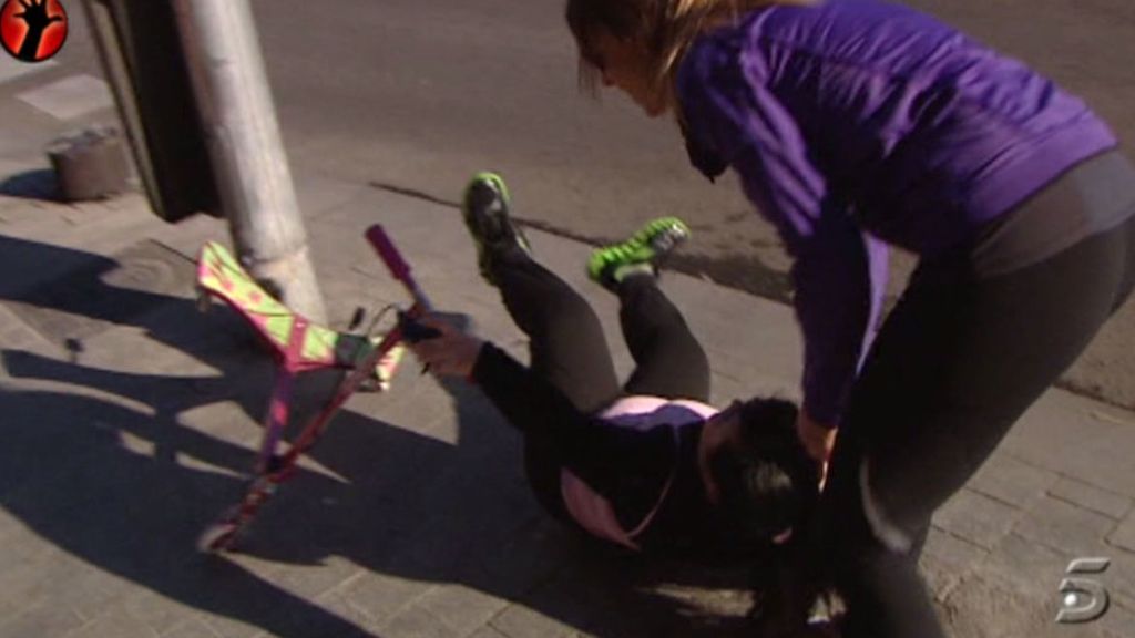 La reportera ha tenido un pequeño accidente durante el entrenamiento