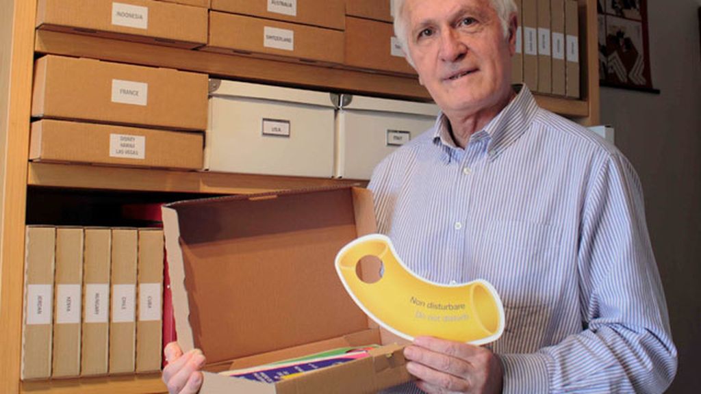 Colecciona más de 8.200 carteles de ‘No molestar’