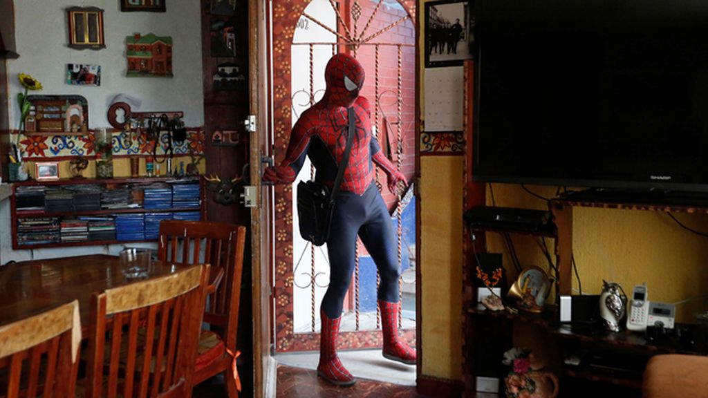 'Spider-teacher', el profesor que acude a clase vestido como Spiderman