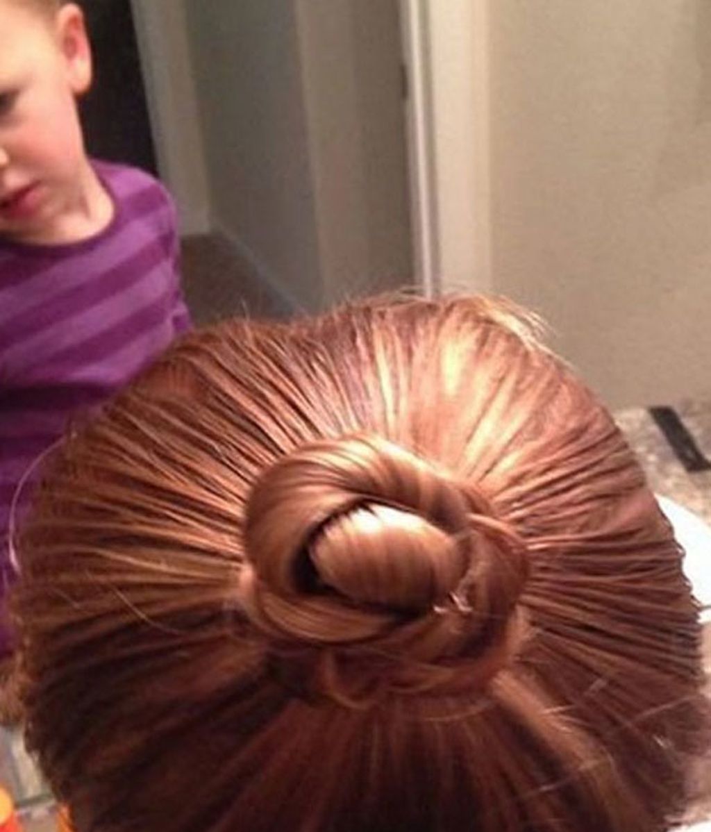 Los 10 increíbles peinados que un padre soltero hizo a su hija de 3 años