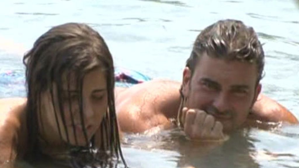 Algo ha surgido entre Carolina y José