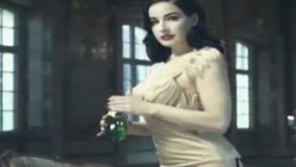 La Dita Von Teese más erótica