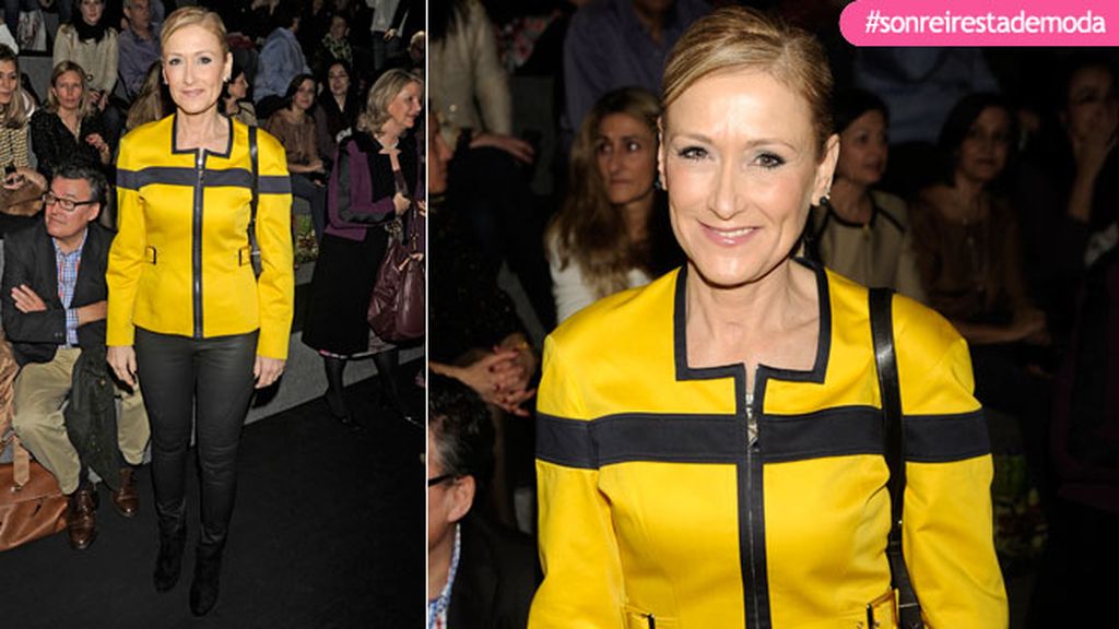 Cristina Cifuentes en el desfile de Francis Montesinos