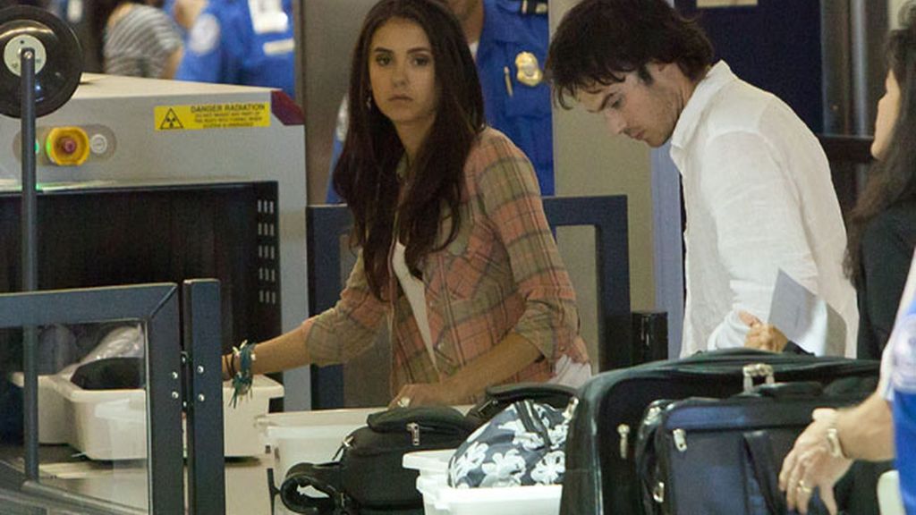 Nina Dobrev y Ian Somerhalder