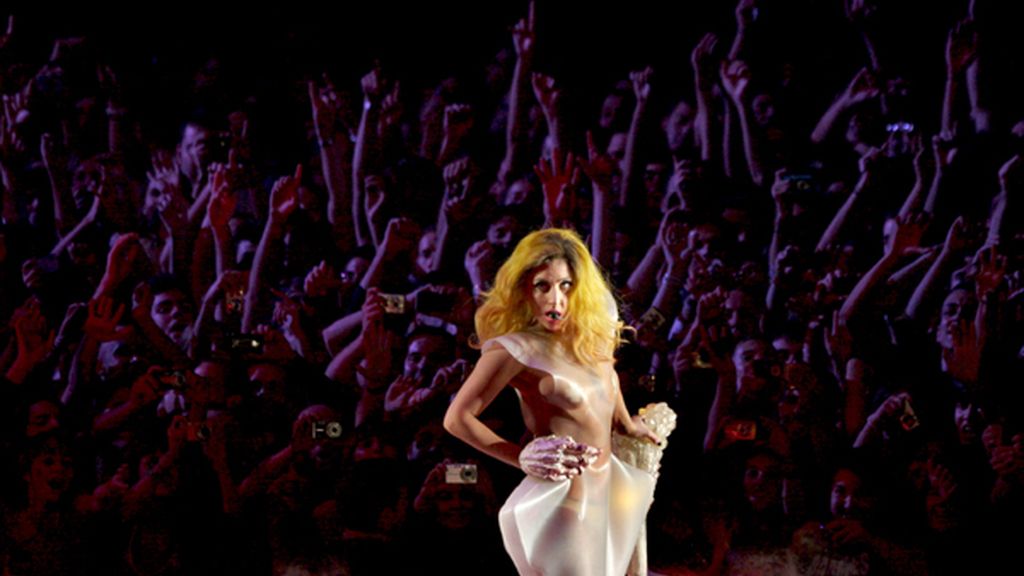 Lady Gaga desata la locura en Barcelona