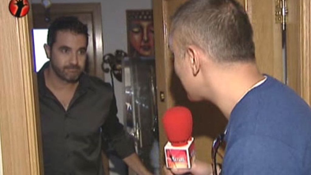 El marido de Chayo recibe el regalo de Kiko H.