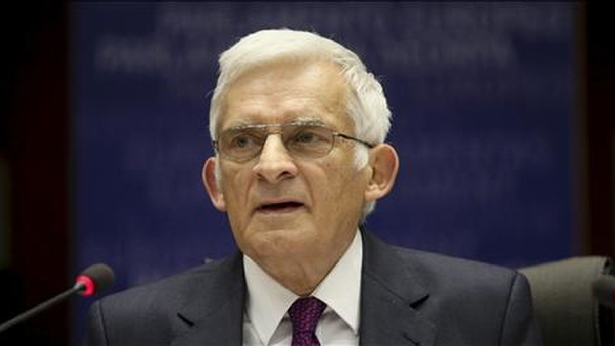 El presidente del Parlamento Europeo (PE), Jerzy Buzek. EFE/Archivo