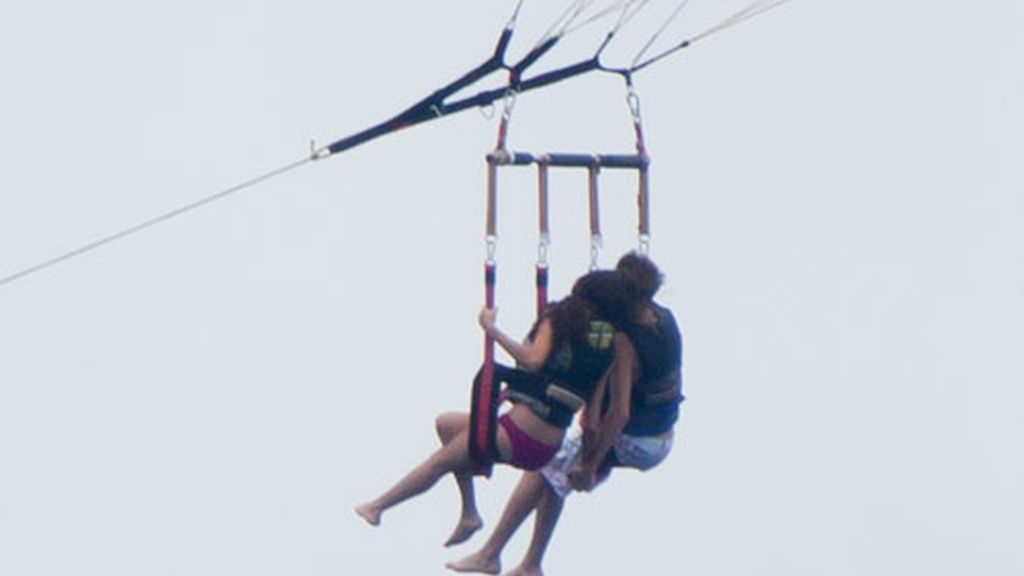 Justin Bieber y Selena Gómez desatan su pasión