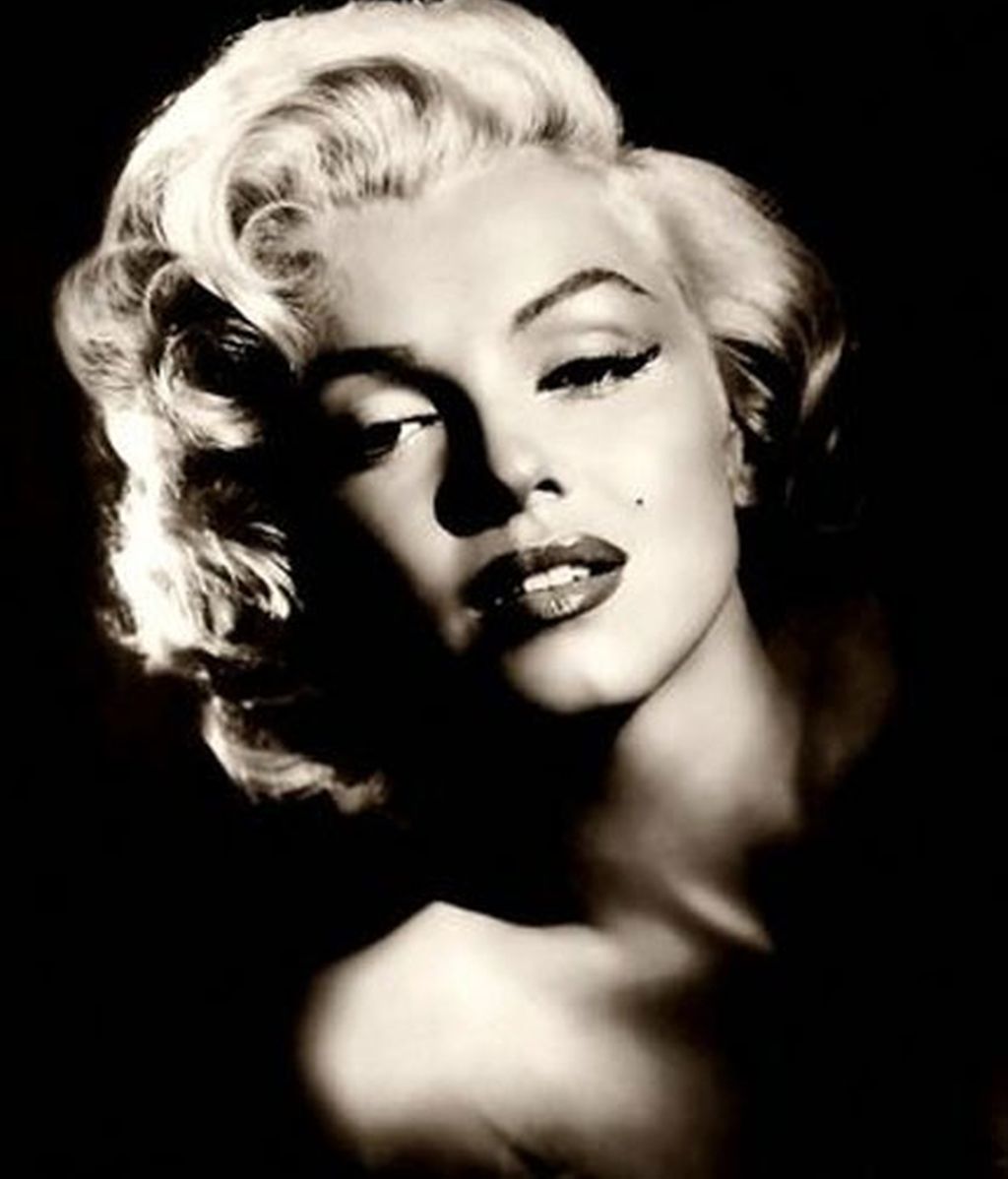 Marilyn Monroe = Norma Jean Baker