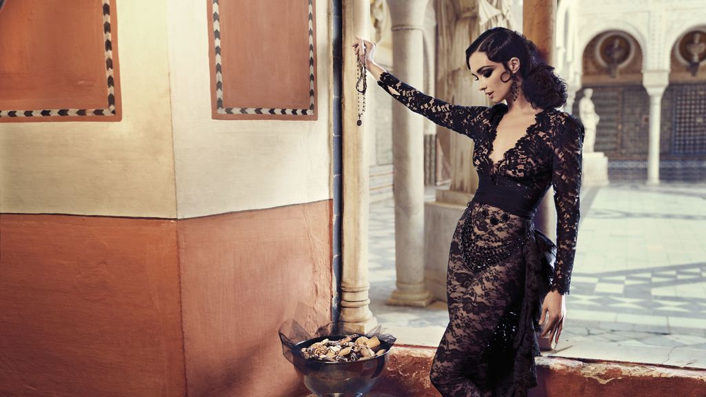 El polémico calendario de Paz Vega