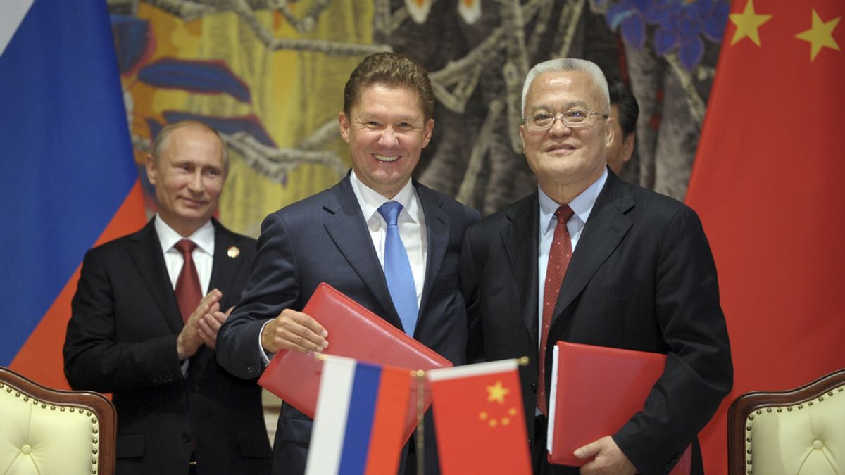 Rusia y China sellan un histórico acuerdo de suministro de gas a 30 años