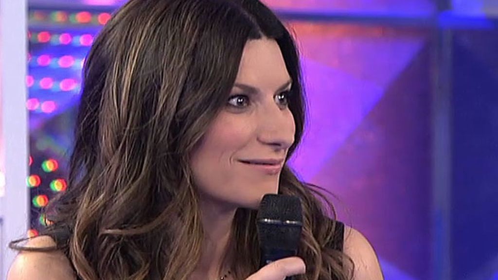 La cantante se convierte en cómplice de la historia de Eloy y Arantxa