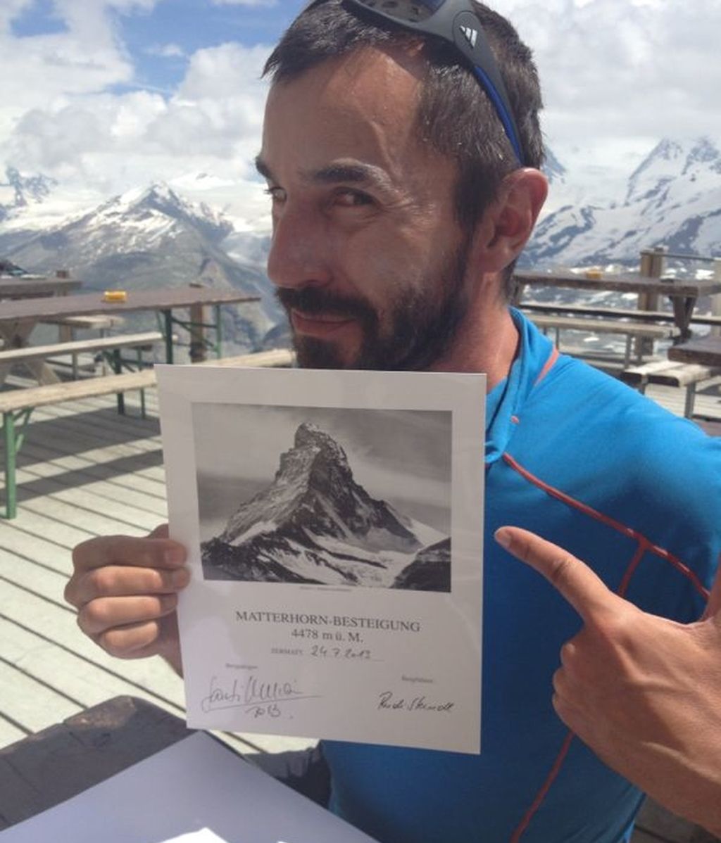 Jesús Calleja y Santi Millán llegan a la cima del monte Cervino, a 4.478 m. de altitud