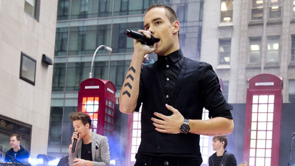 One Direction actúa en pleno Nueva York