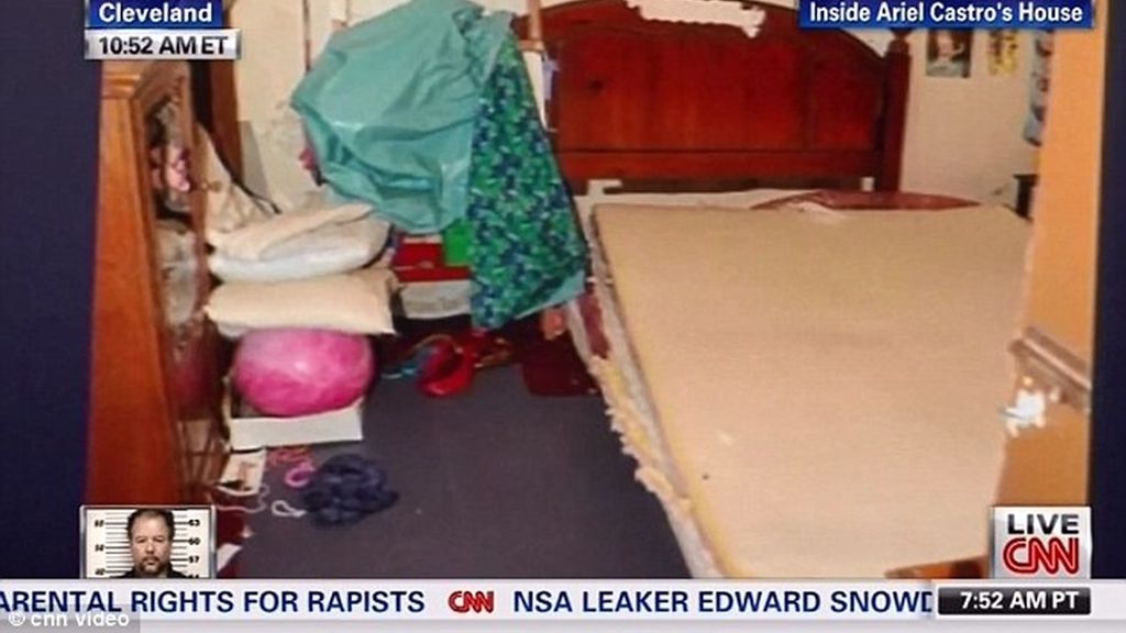 La 'casa de los horrores' de Cleveland, vista por dentro