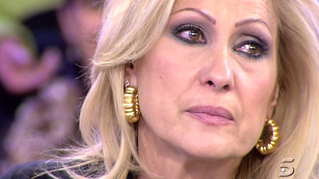 La colaboradora no puede evitar las lágrimas