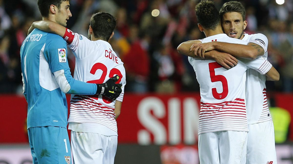 El Sevilla mete la directa hacia una nueva final