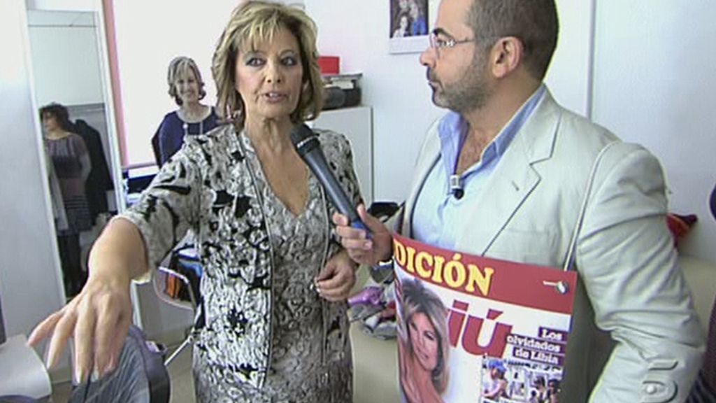 Paseando con la portada de 'Interviú' de la colaboradora