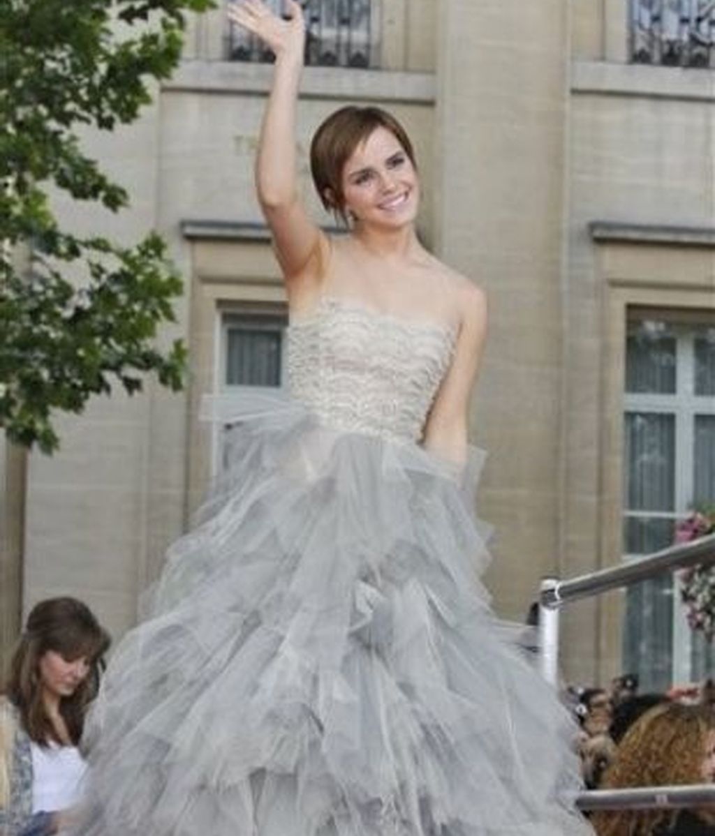 Emma Watson saluda a sus fans