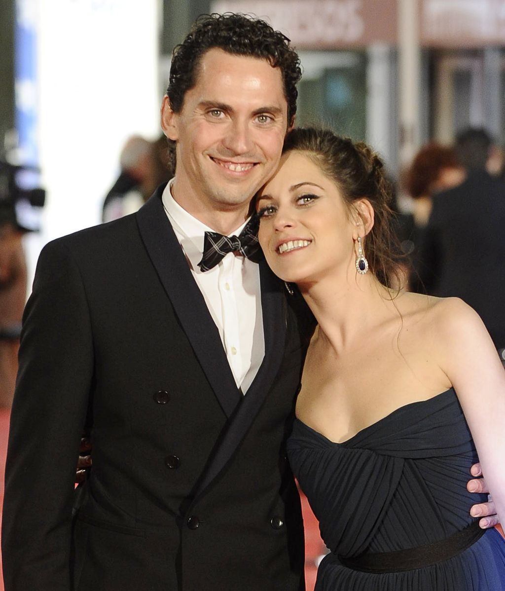 Paco León con su hermana María León