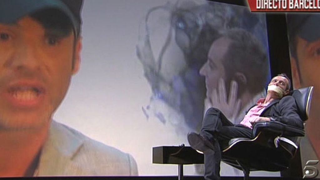 Víctor entra en 'La Caja Deluxe'