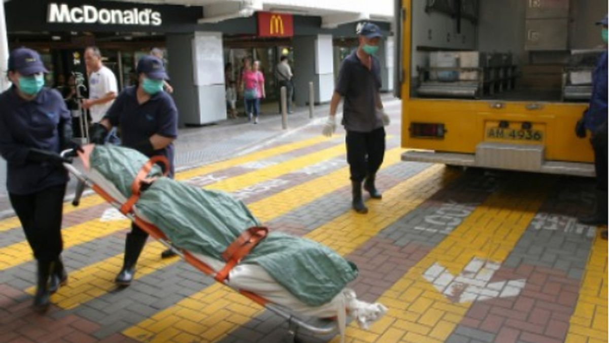 Retiran el cadáver de una mendiga de un McDonalds de Hong Kong