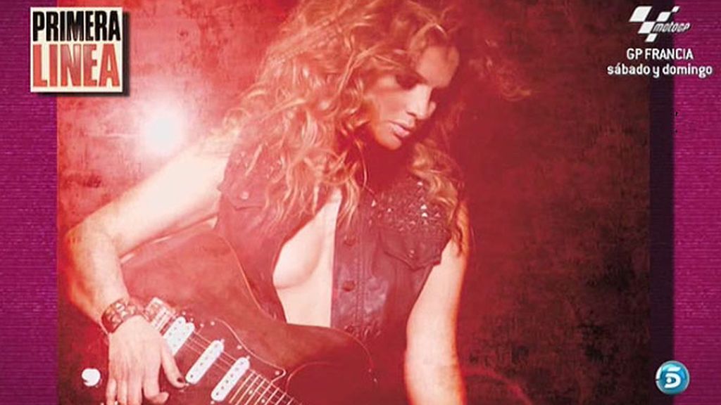 La colaboradora, de rockera, posa para la revista 'Primera línea'