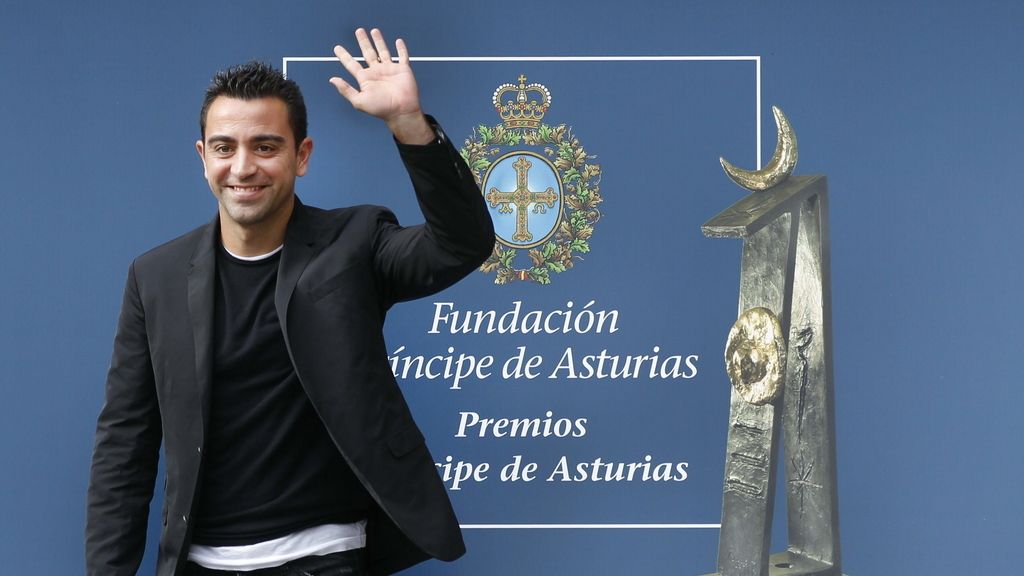Xavi dona los 25.000€ del 'Príncipe de Asturias' a niños pobres de Tarrassa