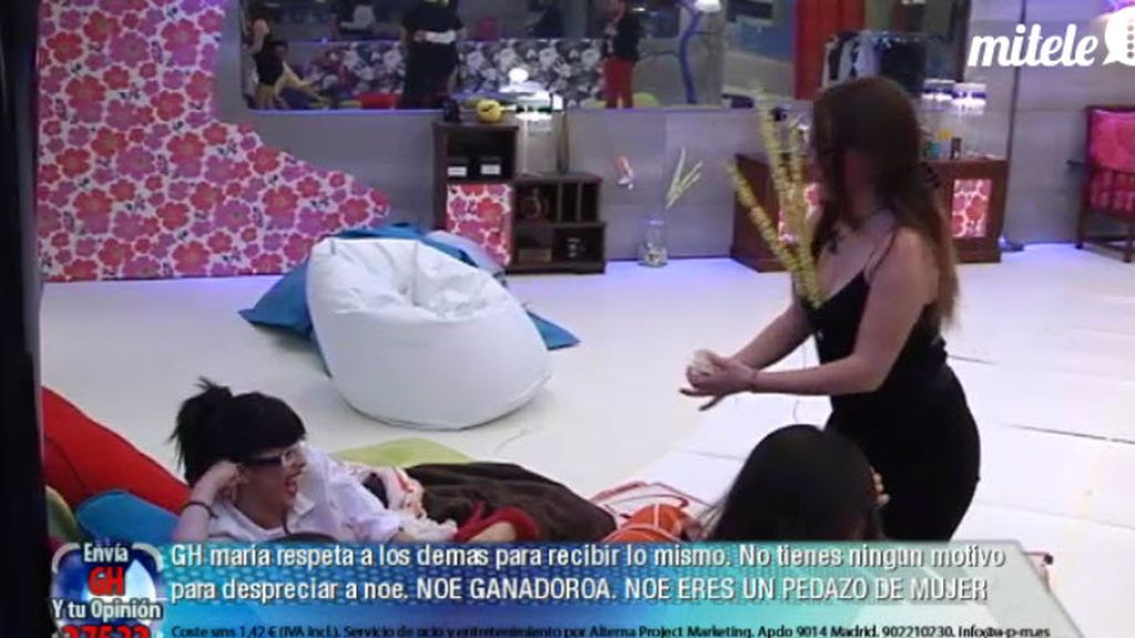 Marta y Cristian, muy juntitos en la fiesta de GH