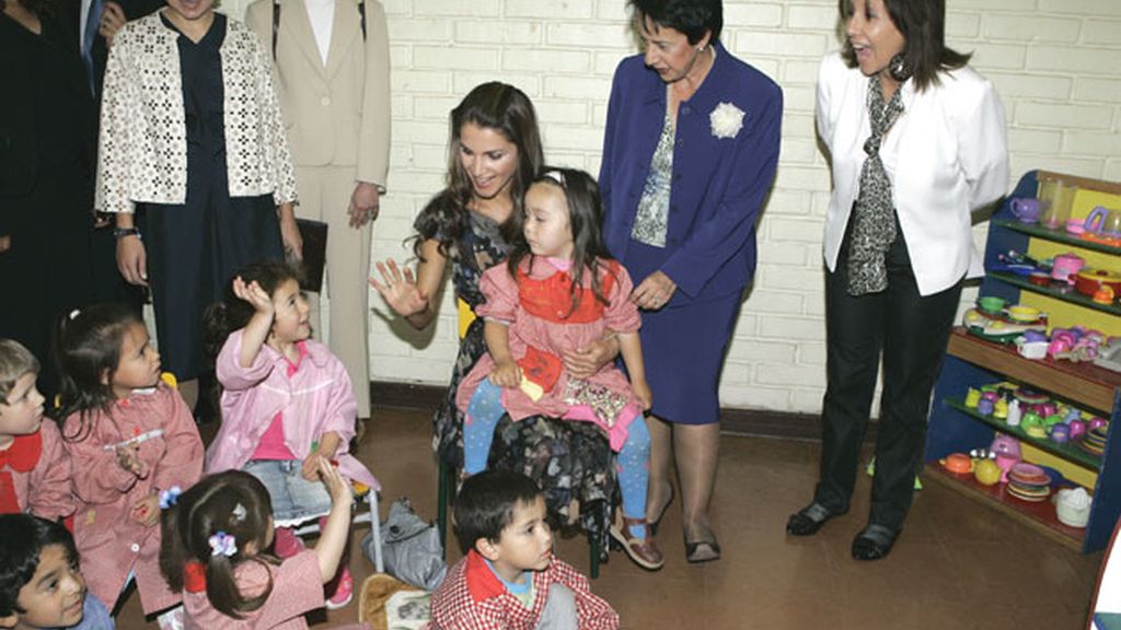 Rania y Letizia, apoyo a la infancia