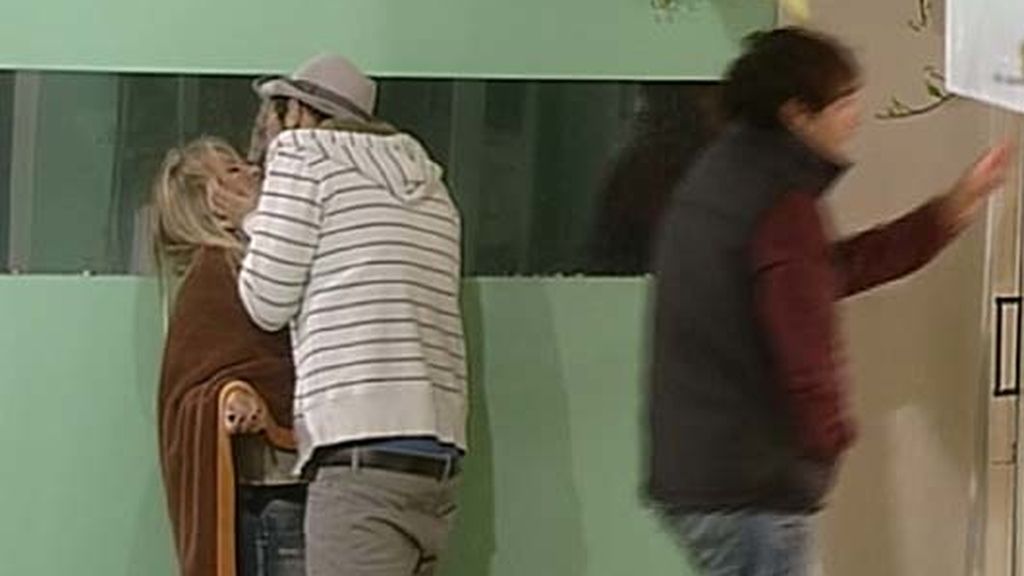 Orgía de besos en Guadalix de la Sierra