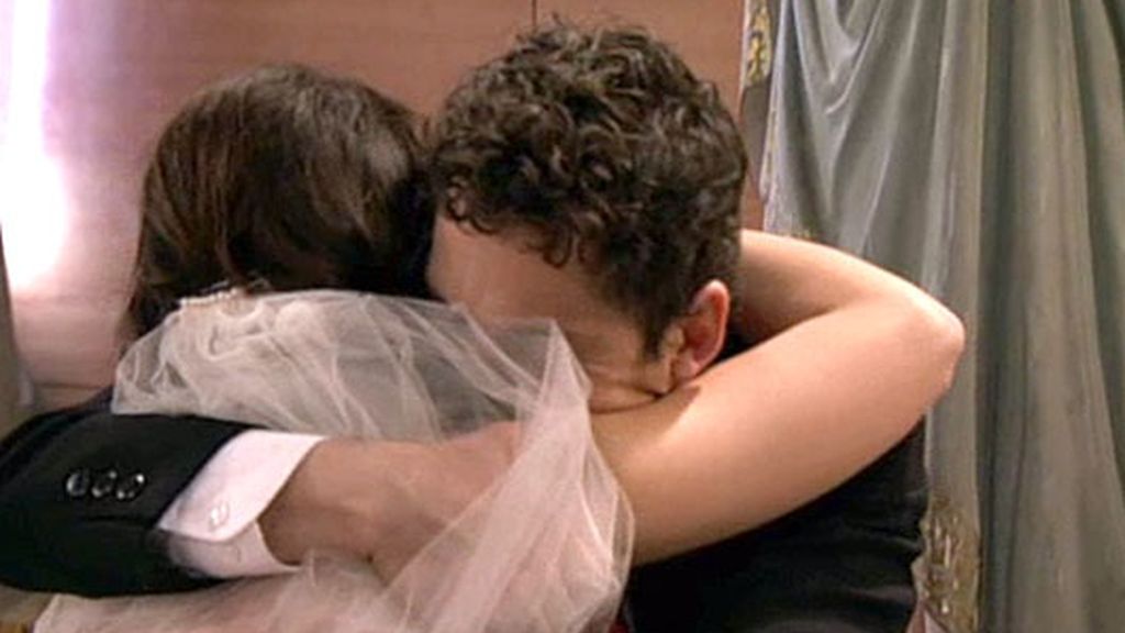 Al final, Paz se casa con Edu