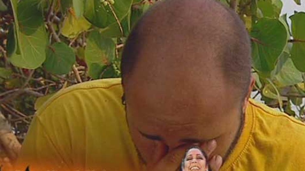 Kiko, emocionado habla con su madre