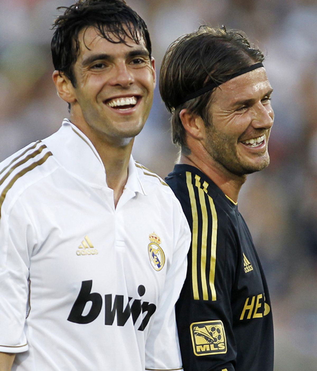Kaká y David Beckham, de risas durante el partido