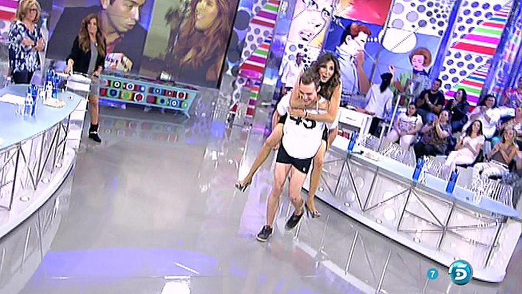 La presentadora celebra su 45 cumpleaños