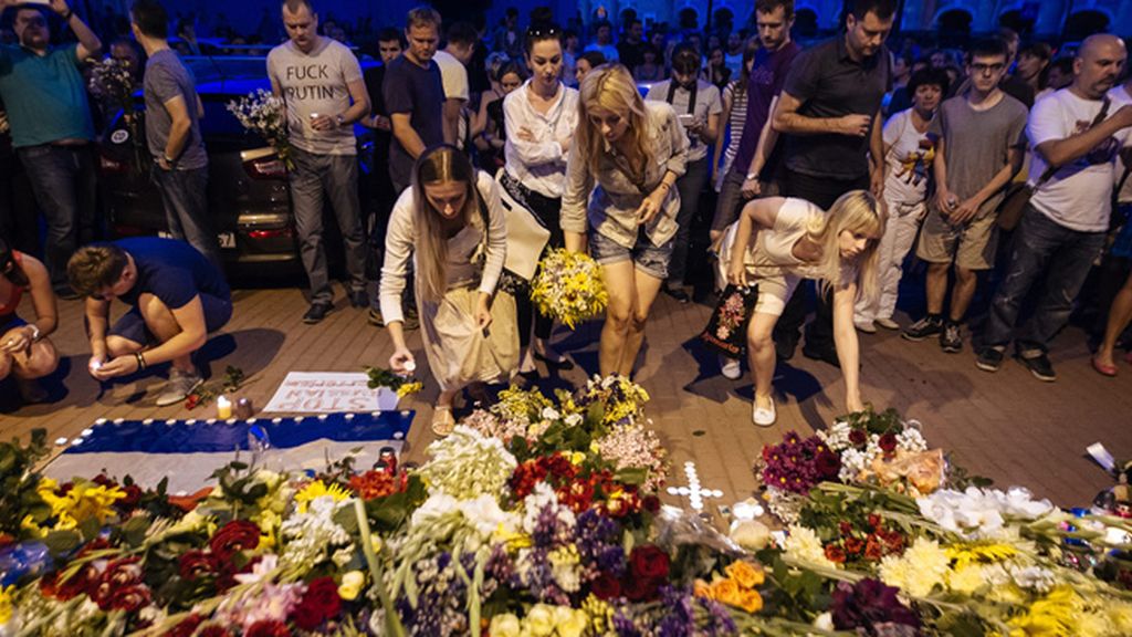 Homenaje a las víctimas del avión estrellado de Malaysia Airlines
