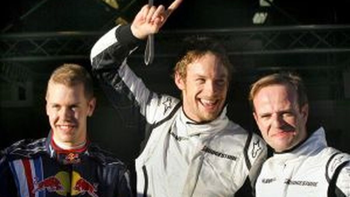 Jenson Button celebra la 'pole'. Foto: EFE