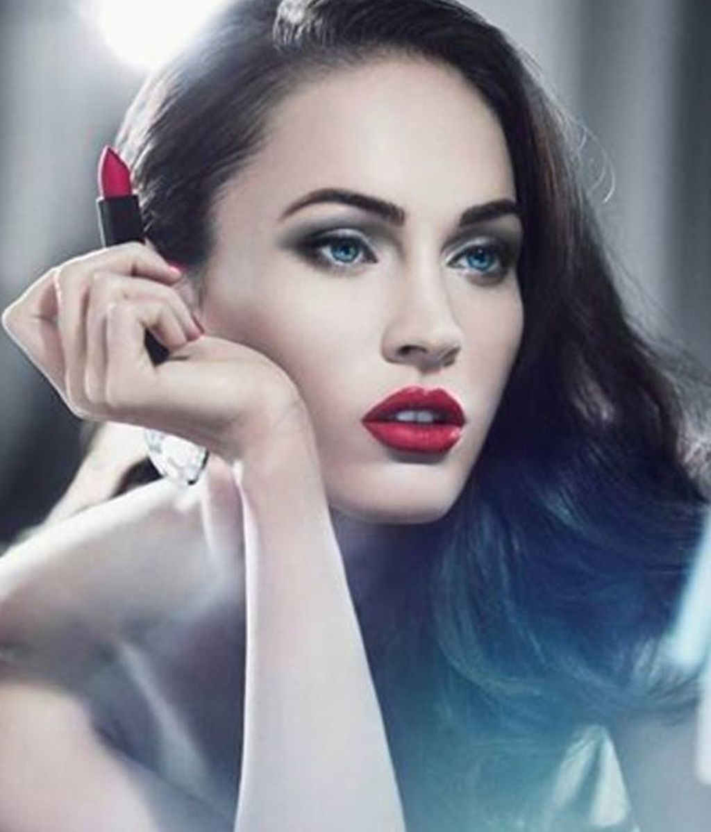 Megan Fox, puro fuego para Armani