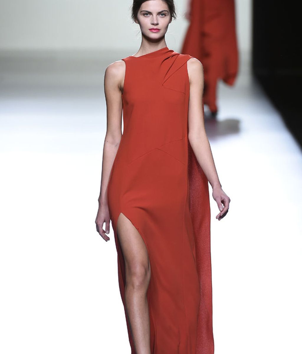 Roberto Torretta revisita la moda de los 70’