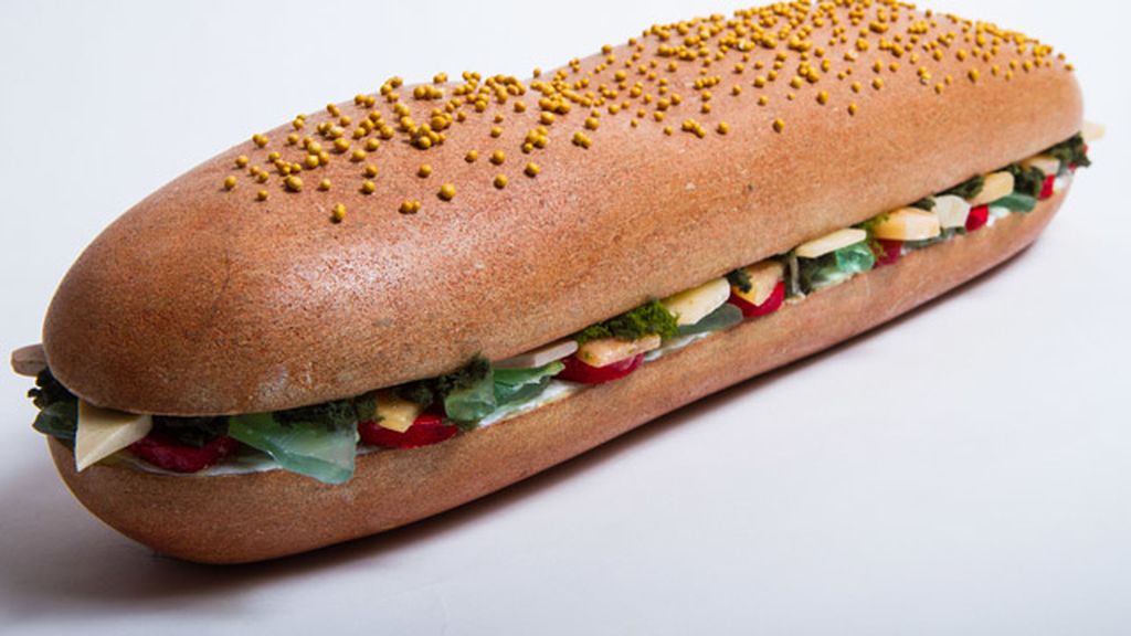 Alimentos y objetos hechos de piedra