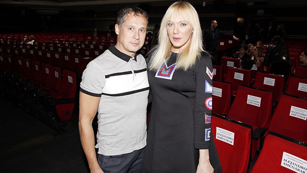 Israel Cotes y Topacio Fresh