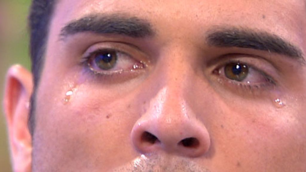 Abraham llora desconsoladamente