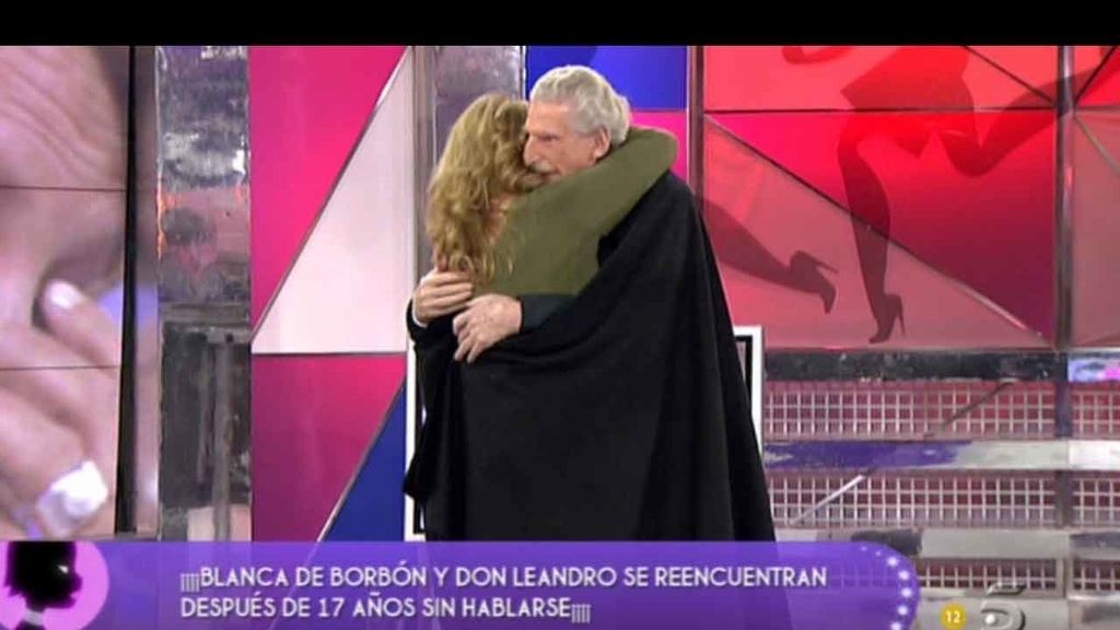 El abrazo de Leandro de Borbón y su hija, tras 17 a ños