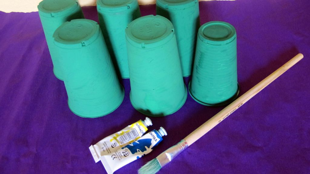 2.- Pintar los vasos