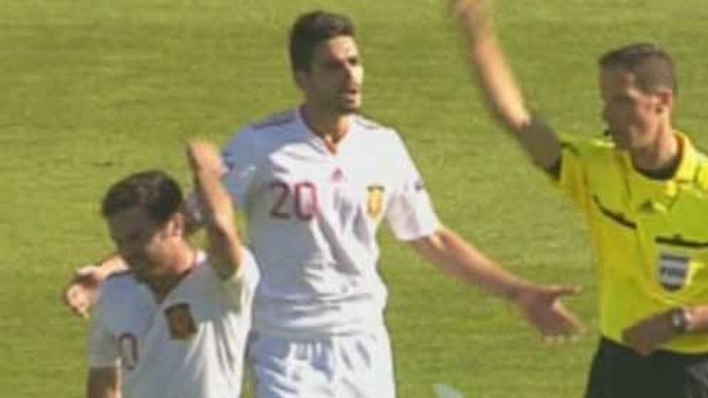 Tarjeta a Mata, por protestar