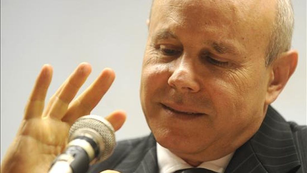 El ministro de Hacienda de Brasil, Guido Mantega, declaró: "No deberíamos permitir una guerra de divisas, lo mejor que podemos hacer es llegar a acuerdos para no perjudicar el libre comercio.". EFE/Archivo El ministro de Hacienda de Brasil, Guido Mantega, declaró: "No deberíamos permitir una guerra de divisas, lo mejor que podemos hacer es llegar a acuerdos para no perjudicar el libre comercio.". EFE/Archivo